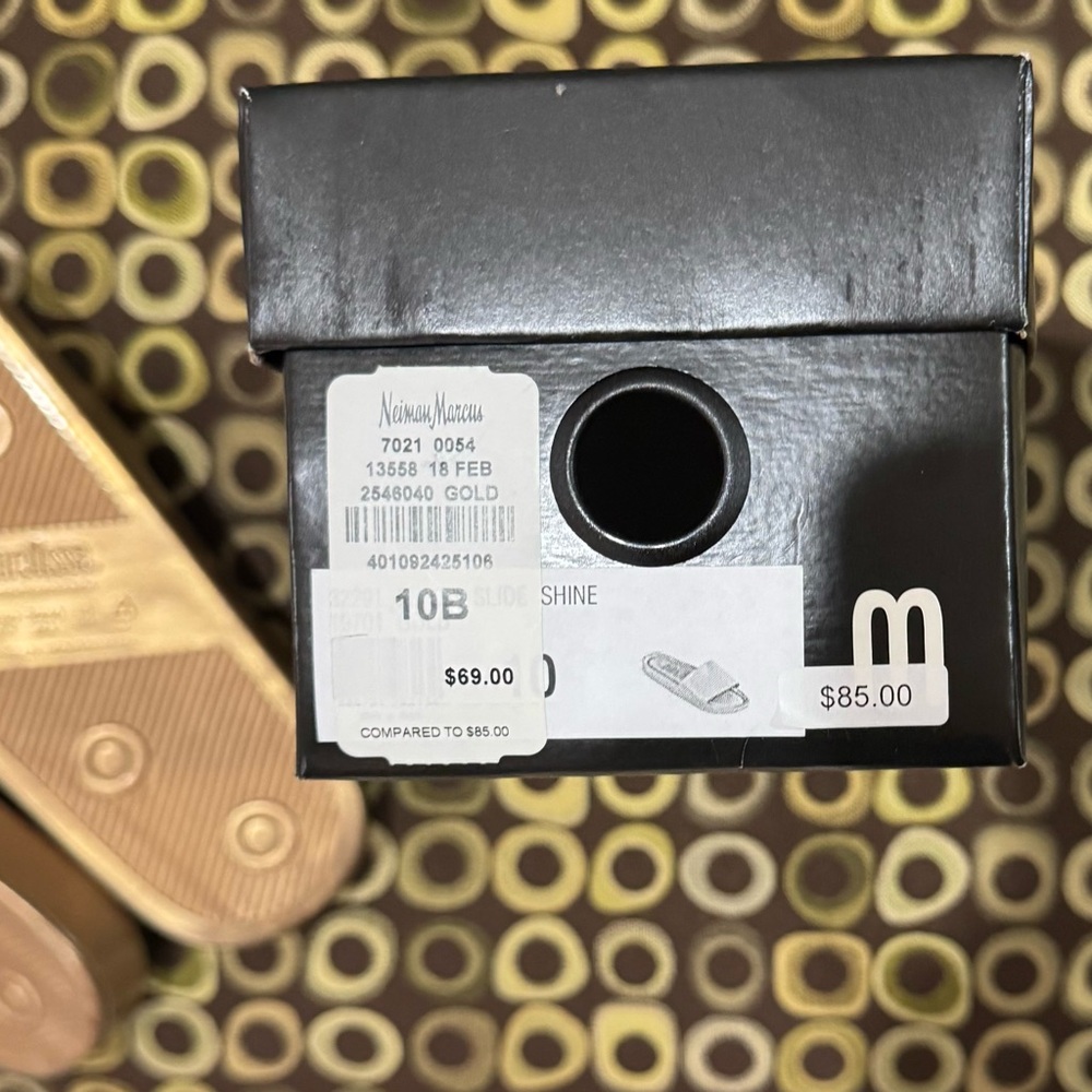 NWT Melissa Shimmering Gold Slides - Picture 6 of 7
